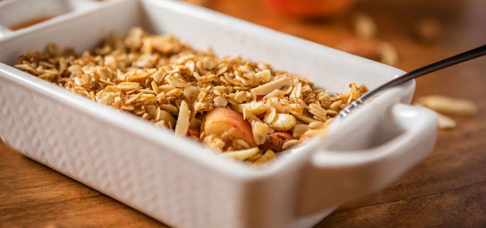 Recipe: HAMMI’S NUTTY APPLE CRUMBLE