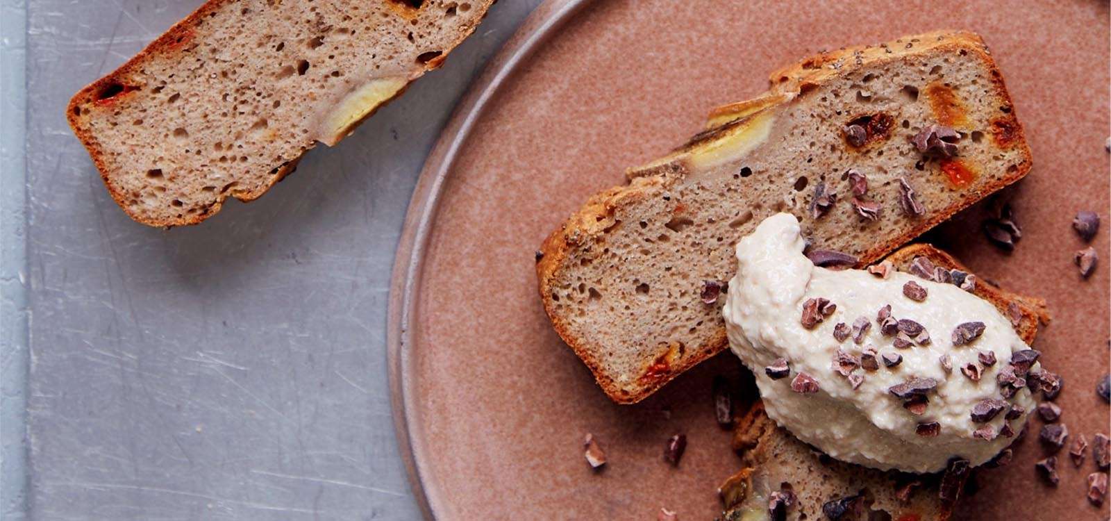 Recipe: BANANA & GOJI LOAF
WITH WALNUT BANANA N’ICE CREAM