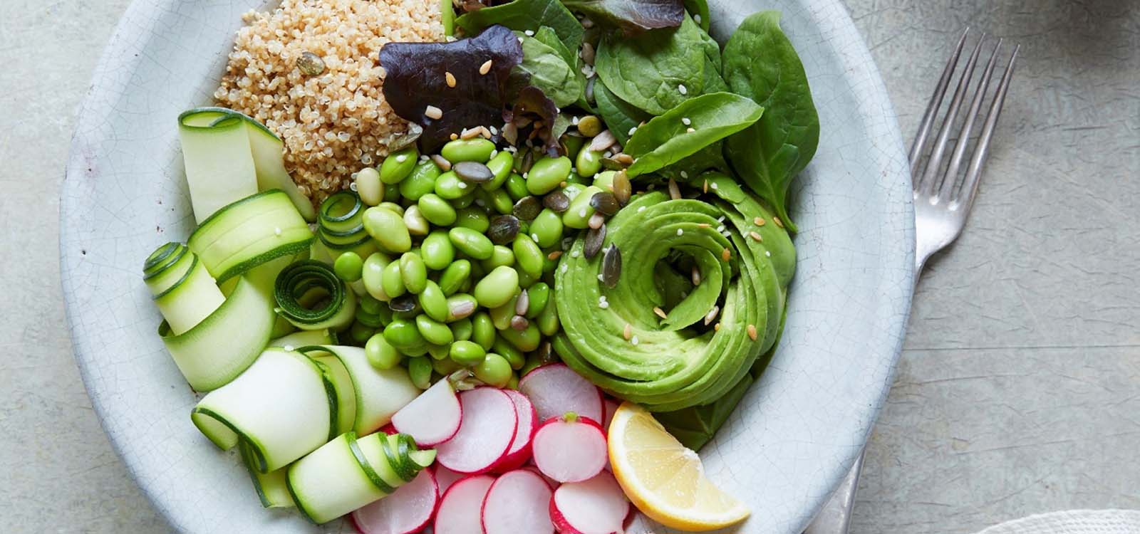 Recipe: SUMMER BUDDHA BOWL – COURGETTE, EDAMAME, PEAS & MINT WITH LEMON VINAIGRETTE